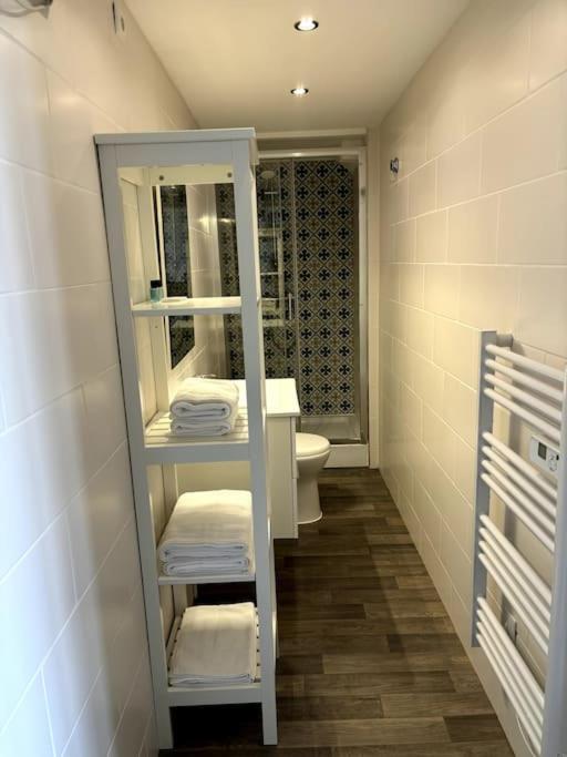Au Cabinet Childeric Apartment ตูร์แน ภายนอก รูปภาพ